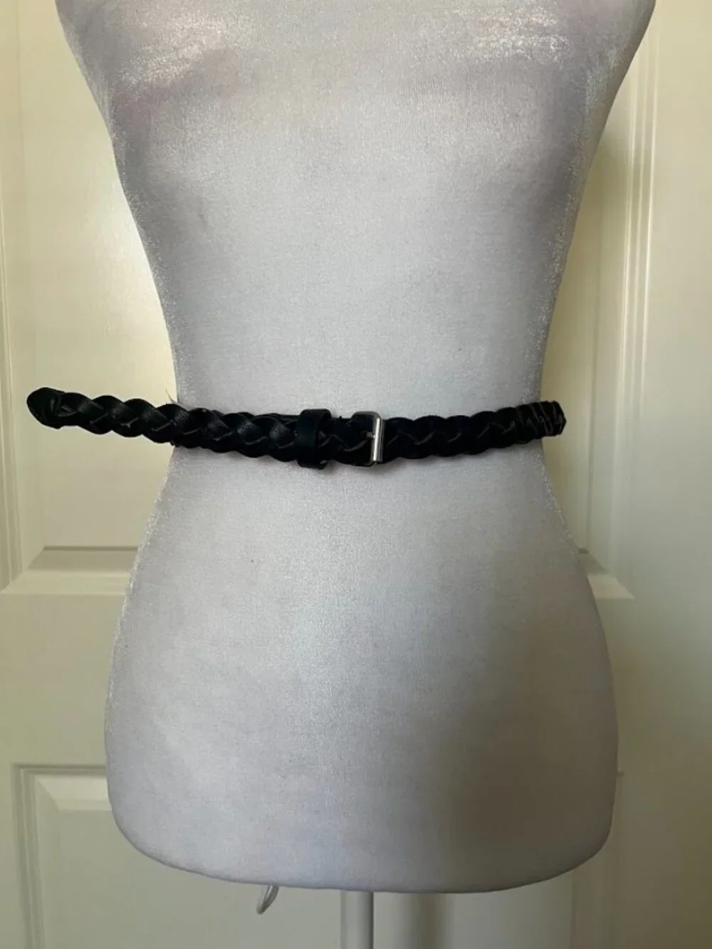 Unbranded Black Braided Skinny Belt Size M/L